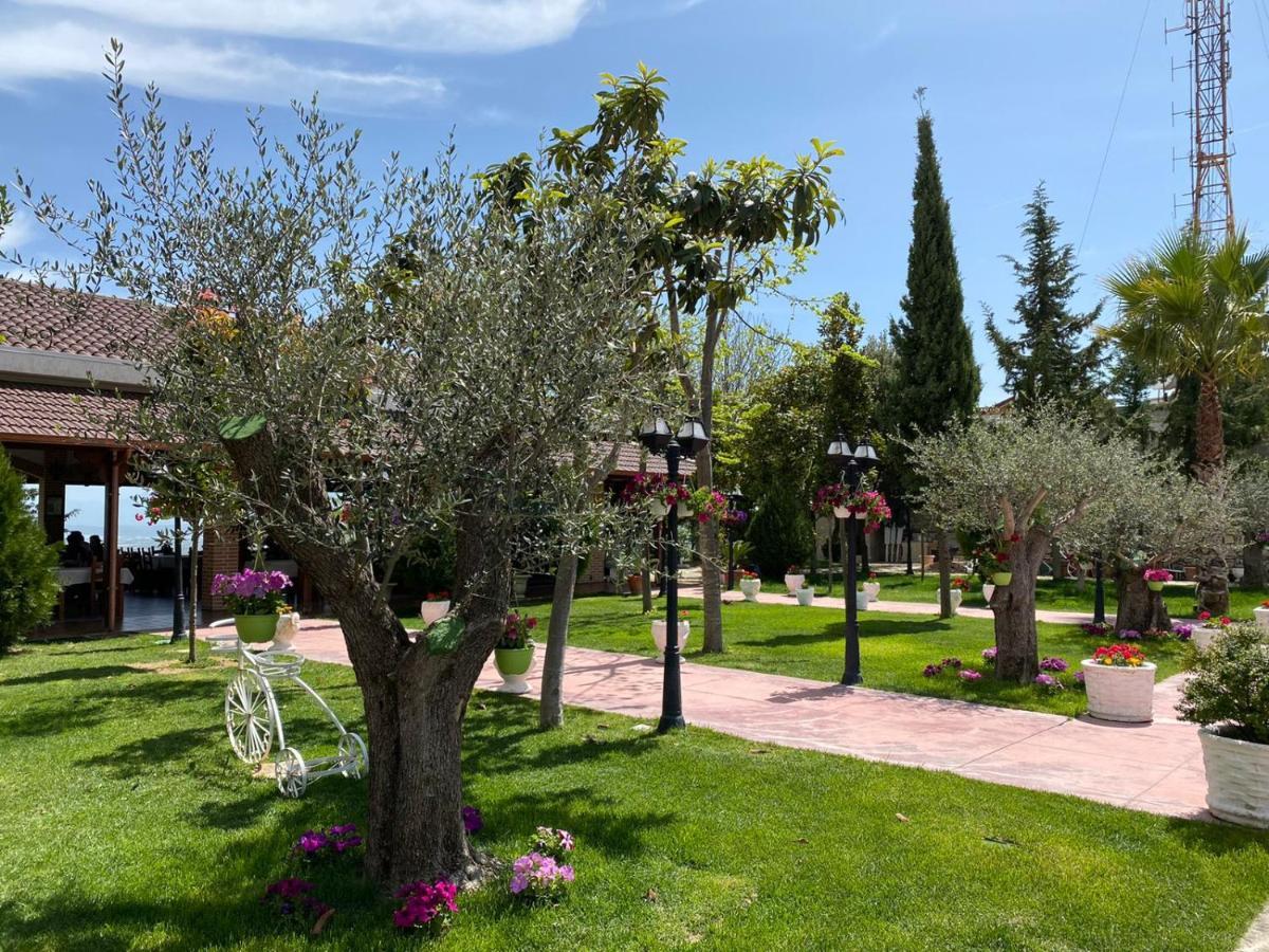 Ardenica Boutique Hotel Lushnjë Εξωτερικό φωτογραφία