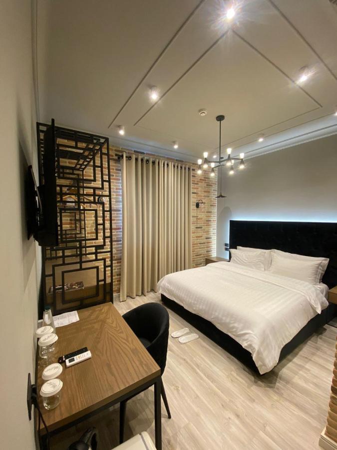 Ardenica Boutique Hotel Lushnjë Εξωτερικό φωτογραφία